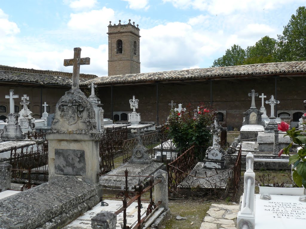 Cementerio en el Castillo by José Miguel Carnicer