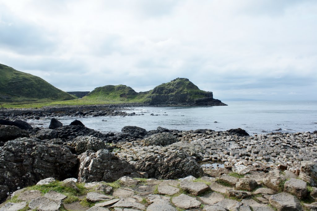 Green Giant's Causeway by scubax2