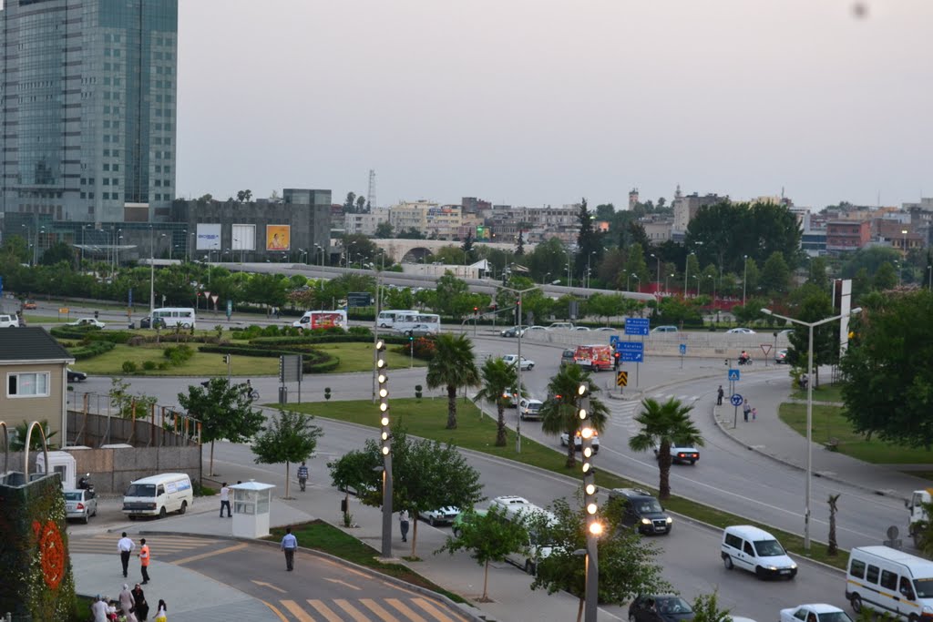 Adana Turhan Cemal Berker Bulvarı by Gül  Kaymak