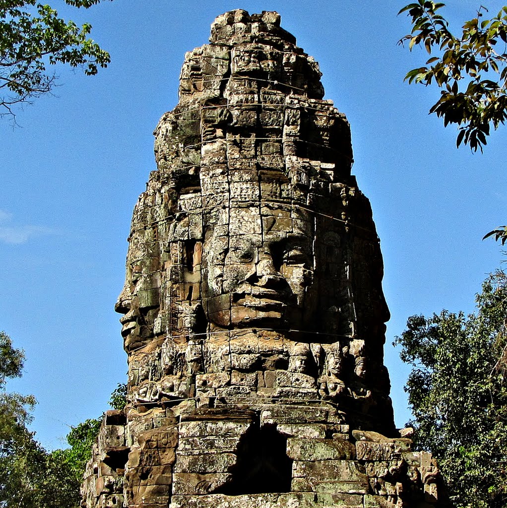 Ta Prohm Gate of the Anghor Thom. by Bogdan Polit