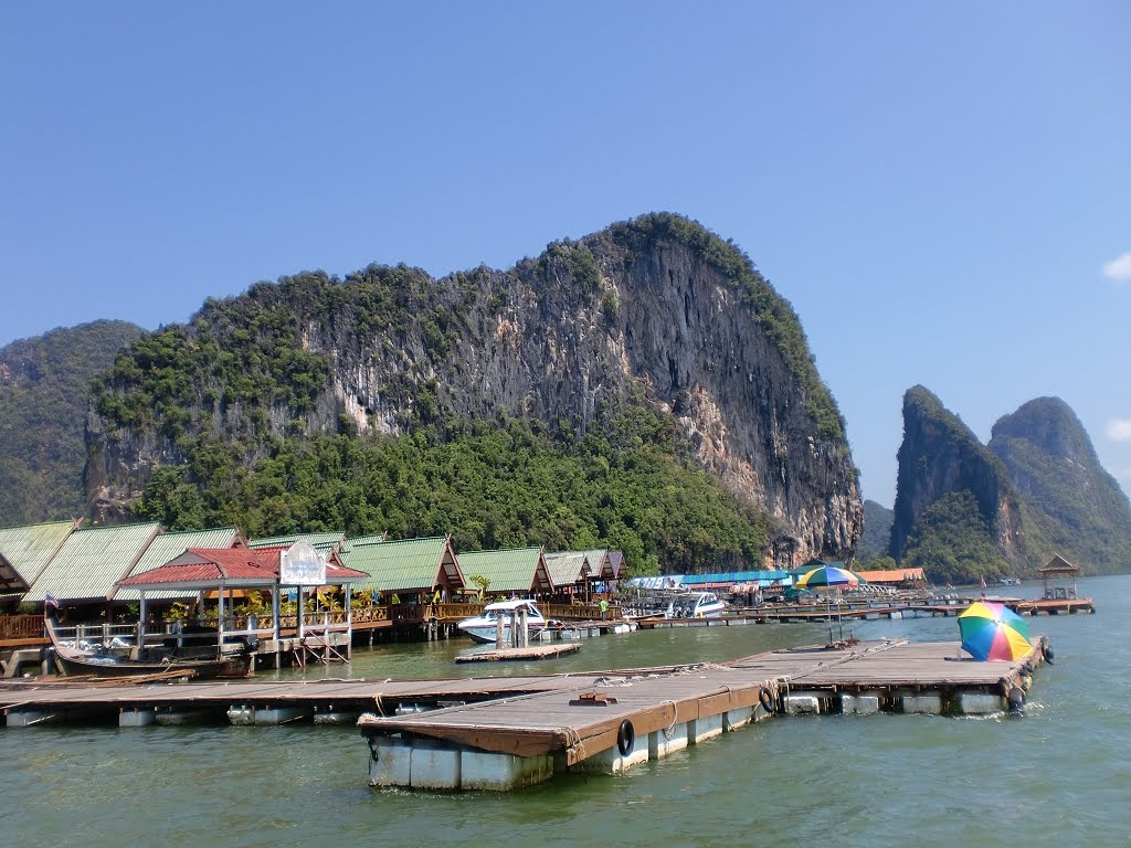 Koh Panyi Muslim Village by A.Weisser