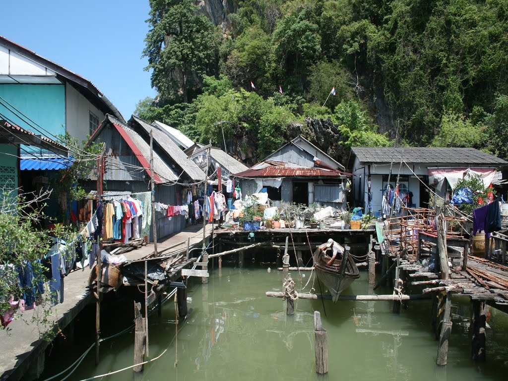 Koh Panyi Muslim Village by A.Weisser