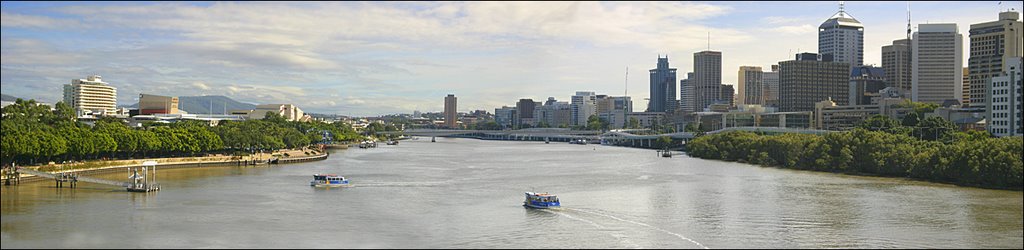 Brisbane River Panorama by Peter Resch