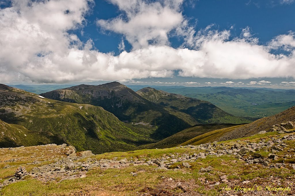 New Hampshire mountains by Jan Gorzynik