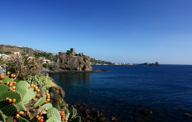 Acicastello panorama by Lupinanto