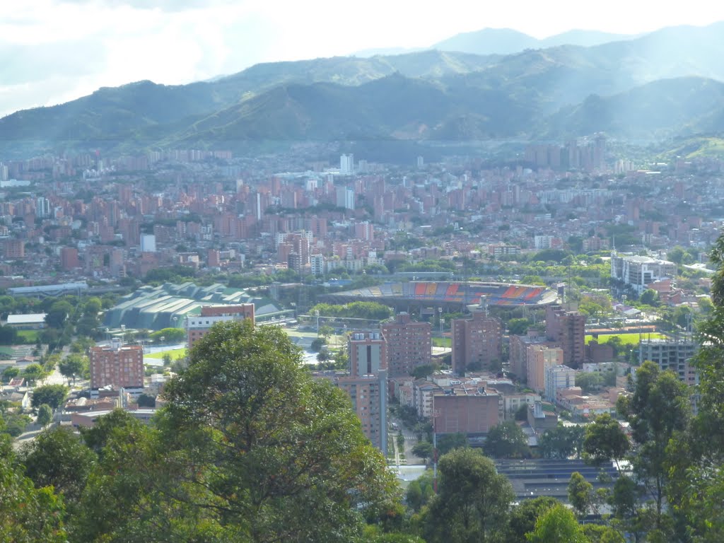 Sector Estadio, Cerro El Volador by Juan José González V…