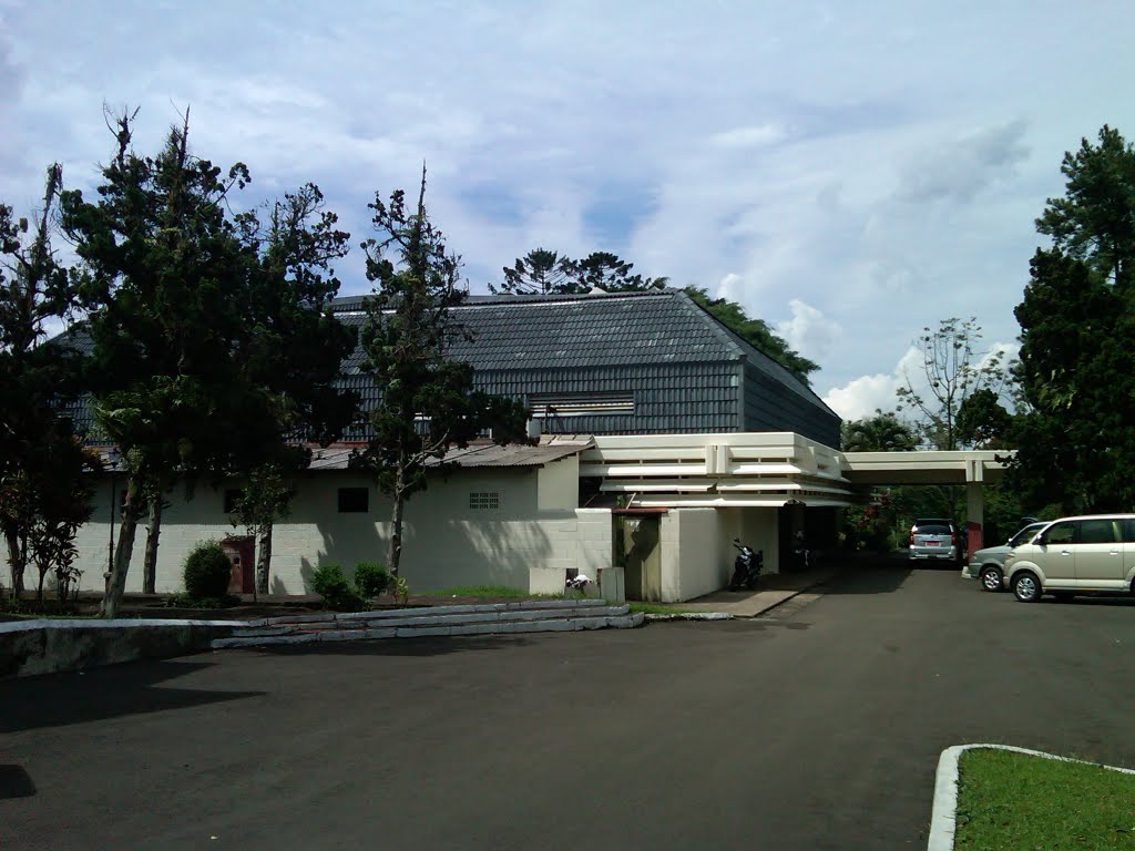 Auditorium Balitnak by Yuda Andika