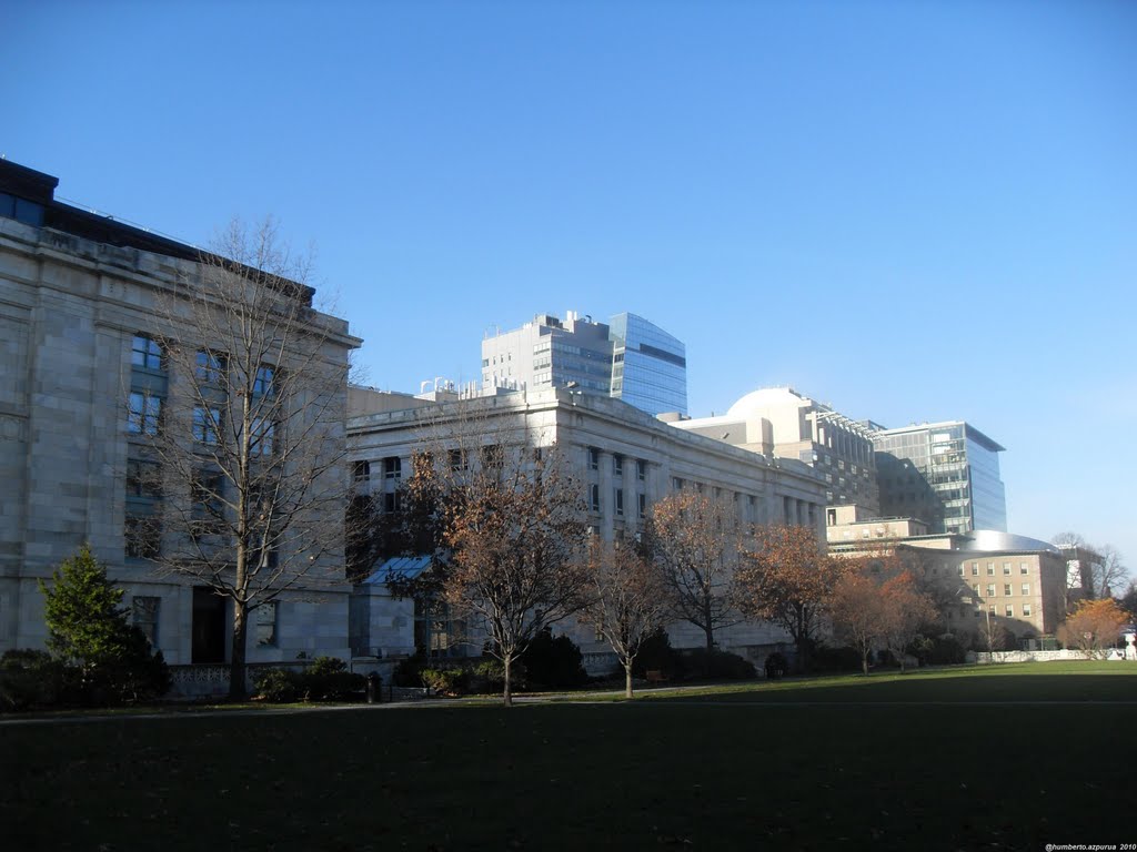 Harvard Medical School by HJ Azpurua