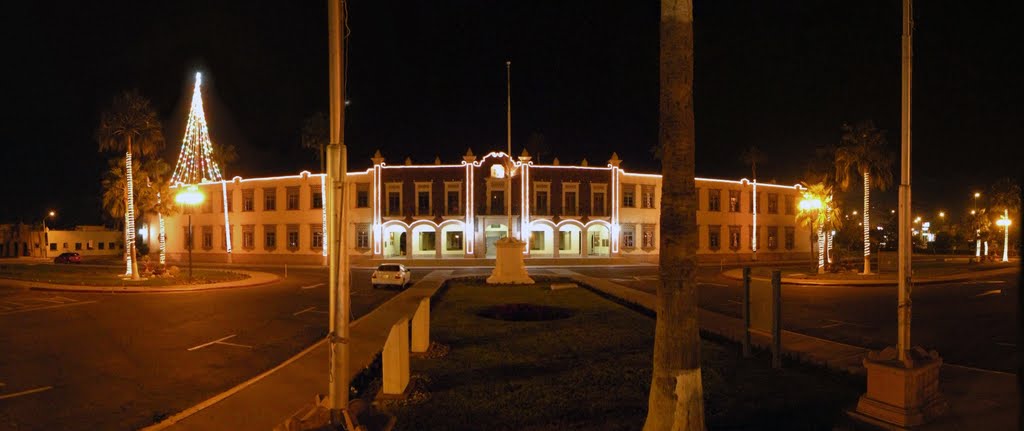 UNIVERSIDAD DE SONORA EN NAVIDAD by Javier Saavedra V