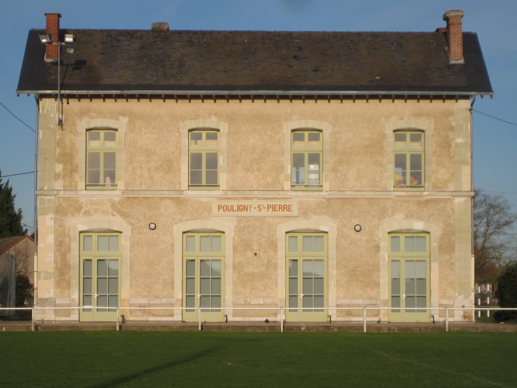 L'ancienne gare de POULIGNY-ST-PIERRE (Indre). by JOJO 4 9