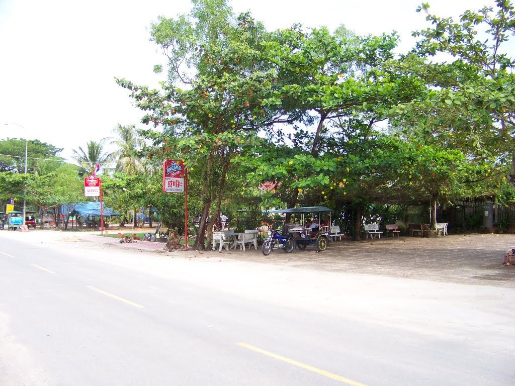 Cambodia SihanoukVille 2011-11 by Viktor Shchedrin