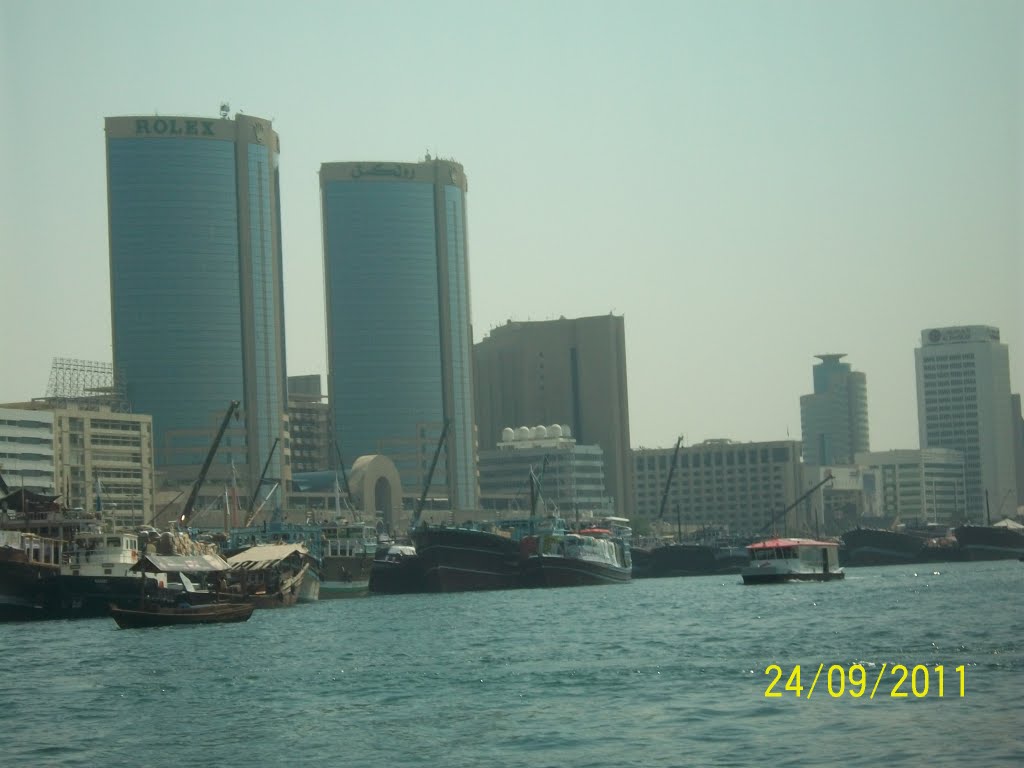 DUBAI by ‫رافت توفيق‬‎