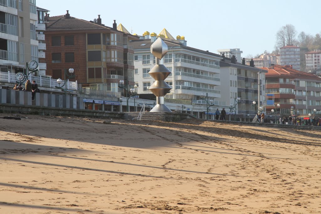 ZARAUTZ by JJ BELOKI