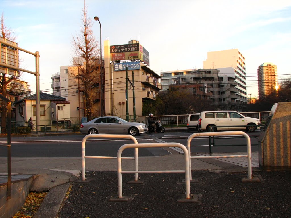 新目白通り＆明治通り・高戸橋交差点付近 Around Intersection of Takatobashi by Grahabudayaindonesia