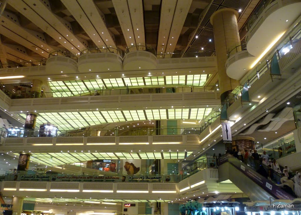 Abraj Al Bait Tower Mall 11/2011 by F.Zaman