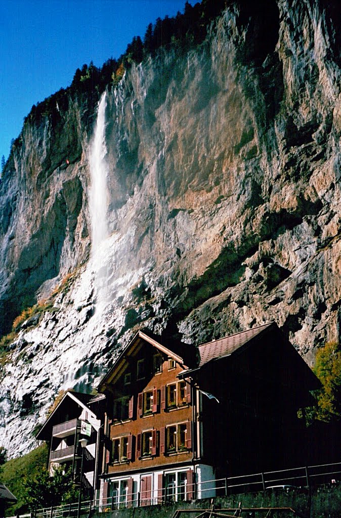 Lauterbrunnen Falls by dawnzandstra