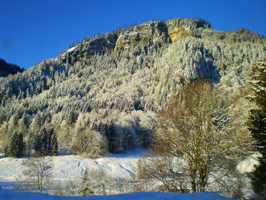 Winter in the Alps by Pál Bámgarðr