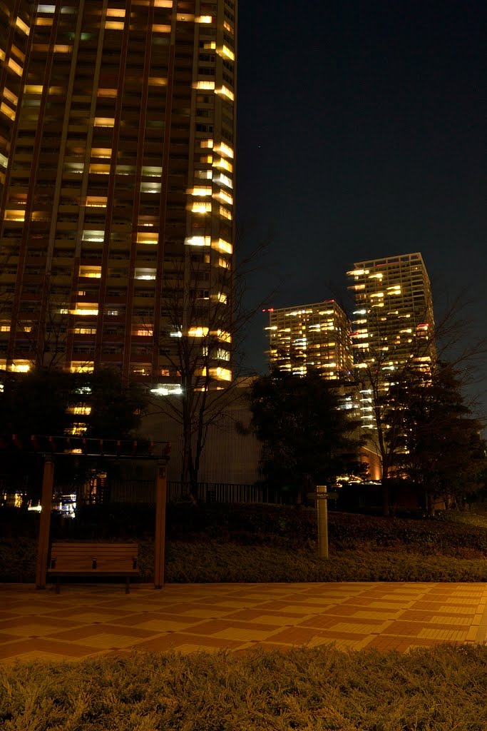 芝浦アイランド (Shibaura Island apartments) by Takahiro Yanai (chri…