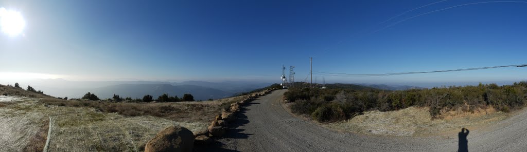 Panoramic view of ridge road (looking north @ center) by VasMan