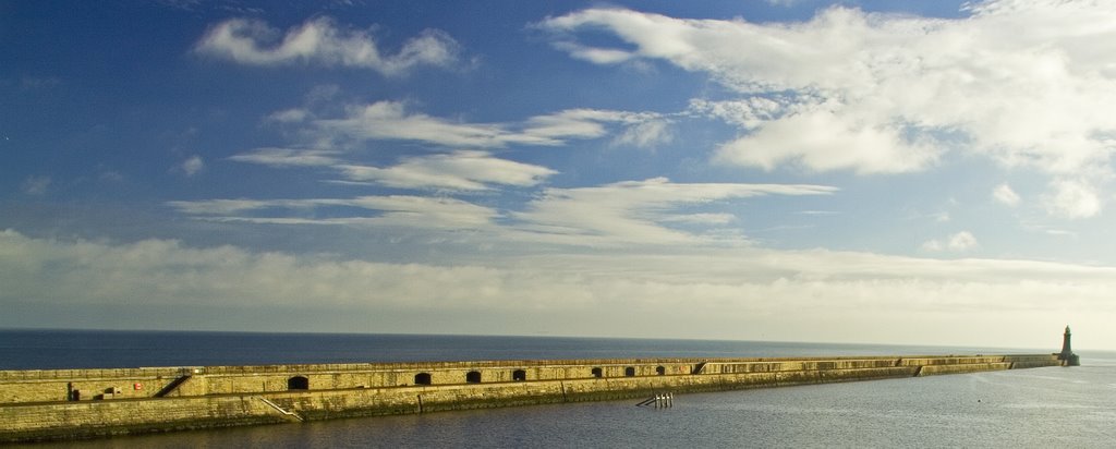 Tynemouth Pier by the-image-farm