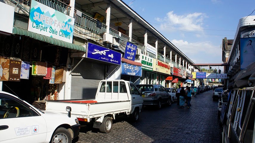 Bogyoke Aung San Market, Yangon by Paul HART