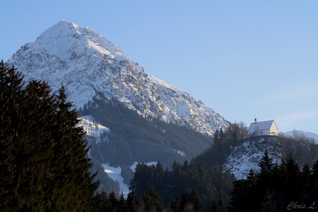 Schöllanger Burgkirche am Rubihorn by Christian Laurer