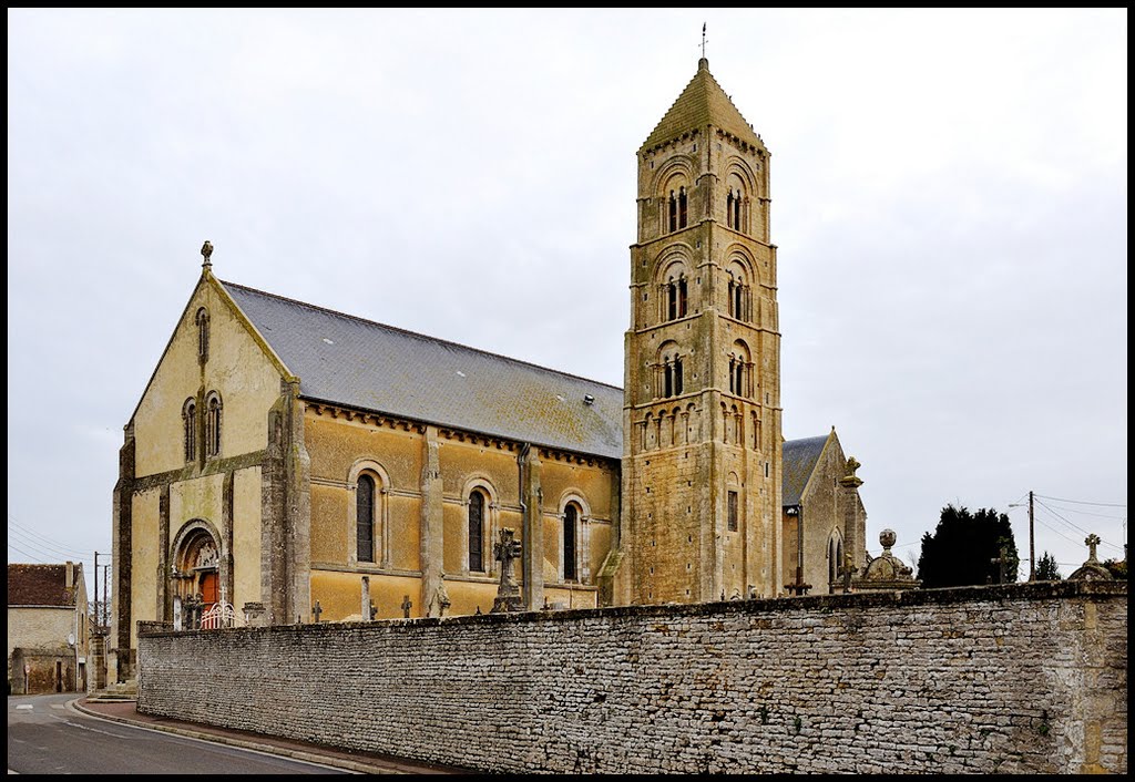 Église Saint-Martin by JiPR