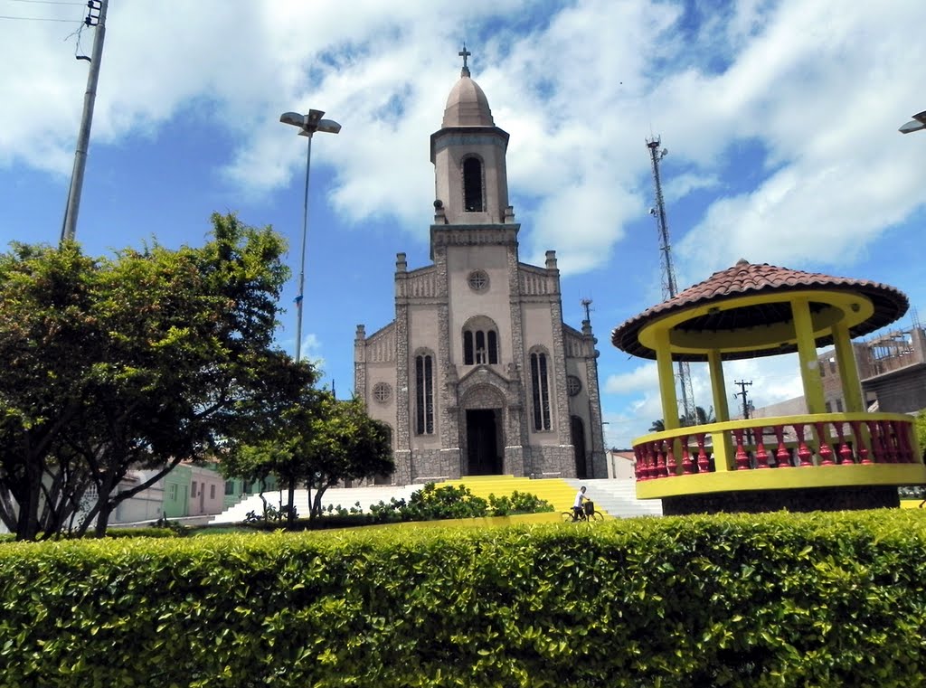 Praça da Igreja Matriz em Ubajara 3 by Othon Farias