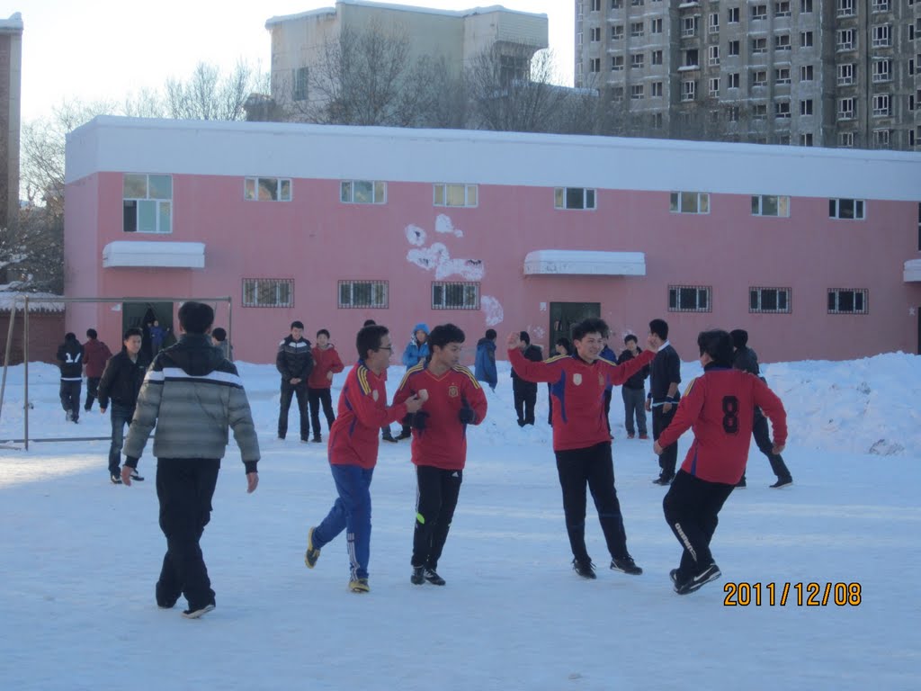 Altay, Xinjiang, China by 黎绪松