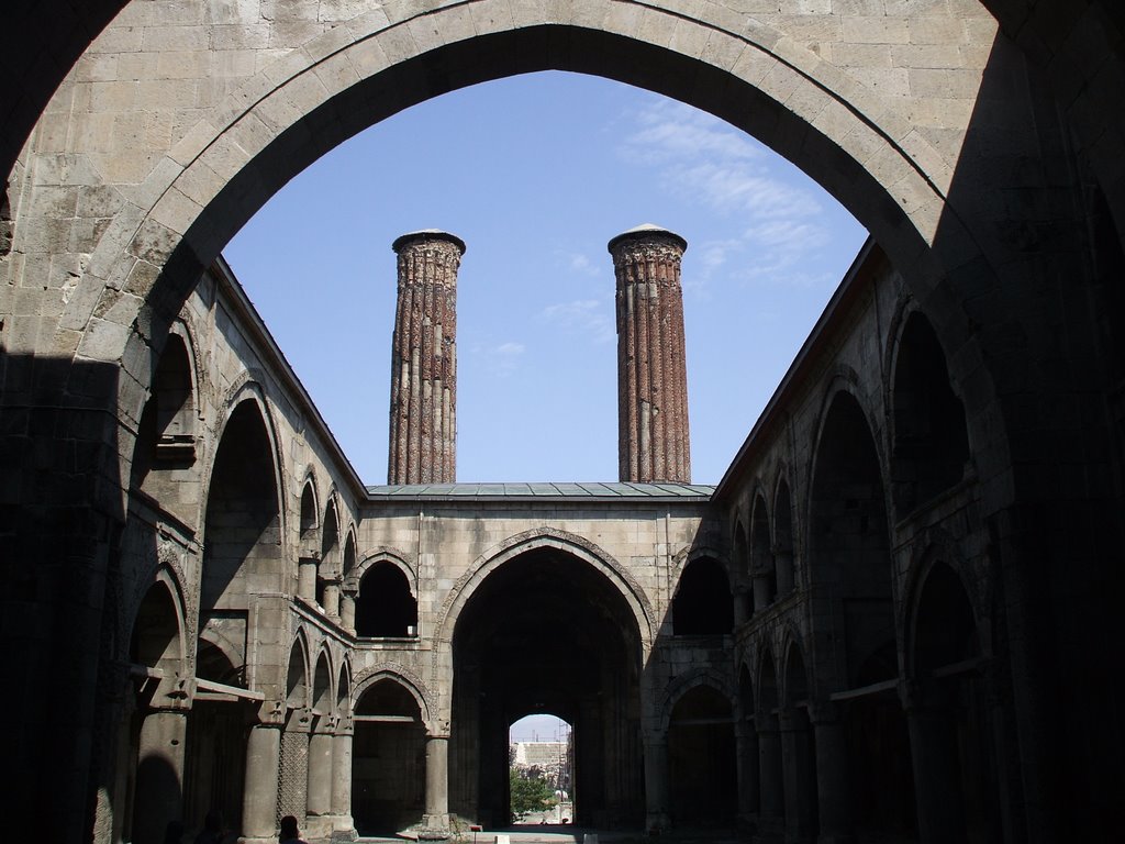 Cifteminareli , erzurum by kropa .