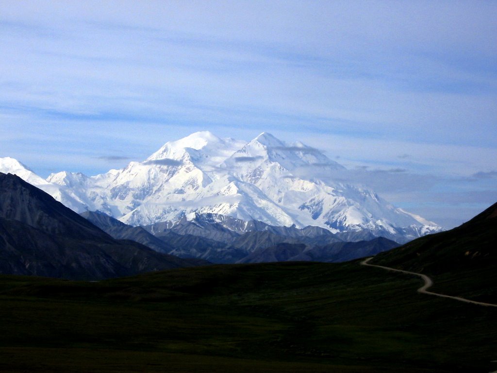 Denali from the bus route by alex&ju