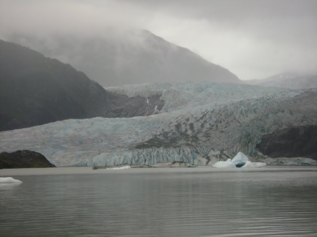 Mendenhall glacier by fisherk