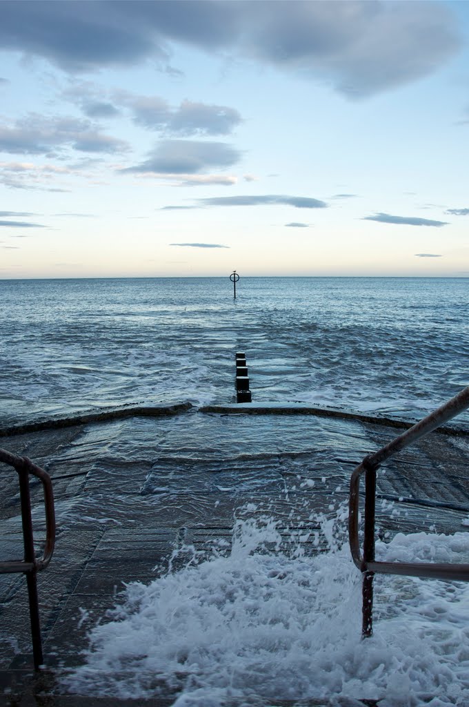 Aberdeen Beach by ellyball