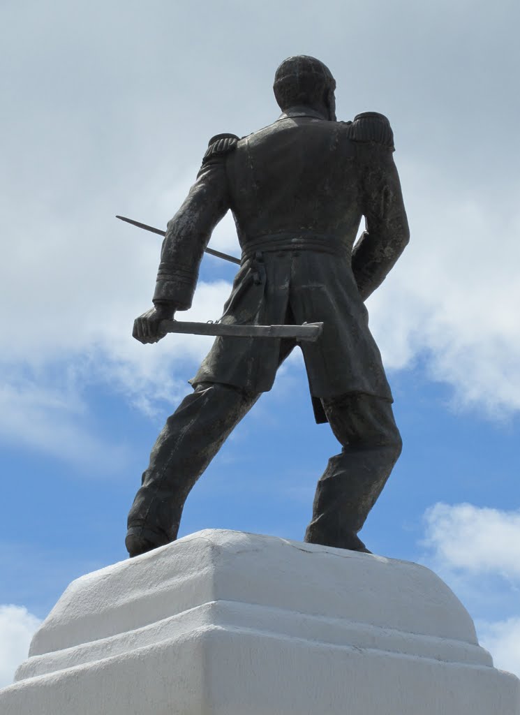 Punta Arenas (Patagonia, Chile), monumento Arturo Prat (av. Colón) by Daniel Wilk