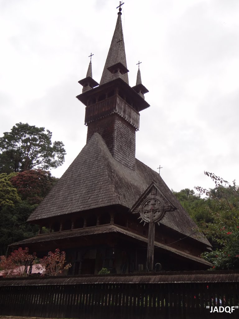 Iglesia San Constantino y Santa Elena by José De Quintal