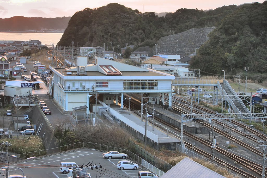 勝浦駅　Katsuura station by nikij