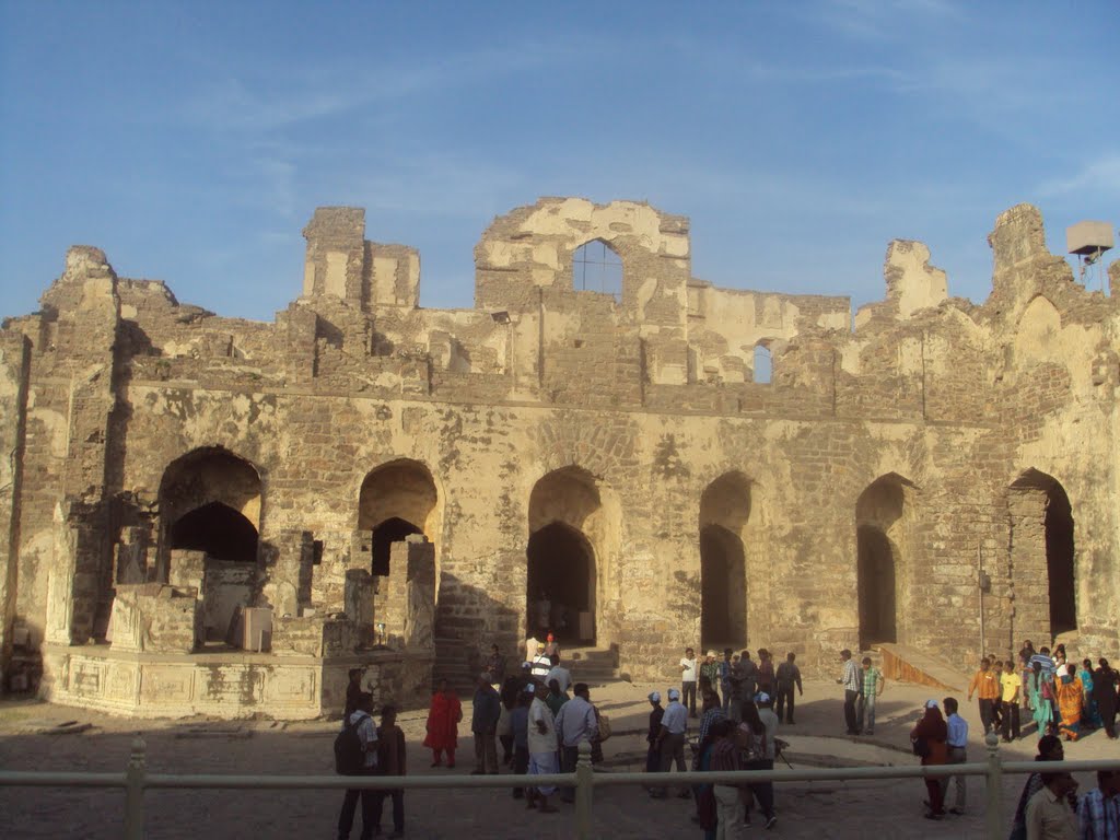 Rani Mahal, Golconda Fort by Rahul Narisetti