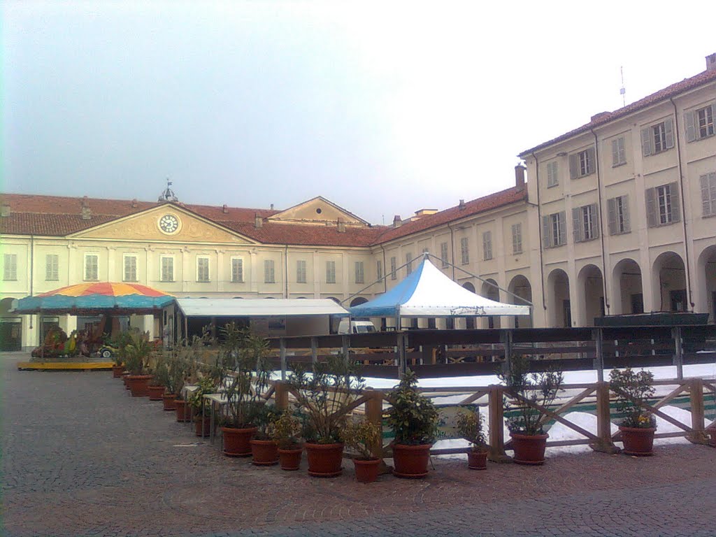 Ivrea- Piazza Ottinetti a Dicembre by Lorenzo Pavetto