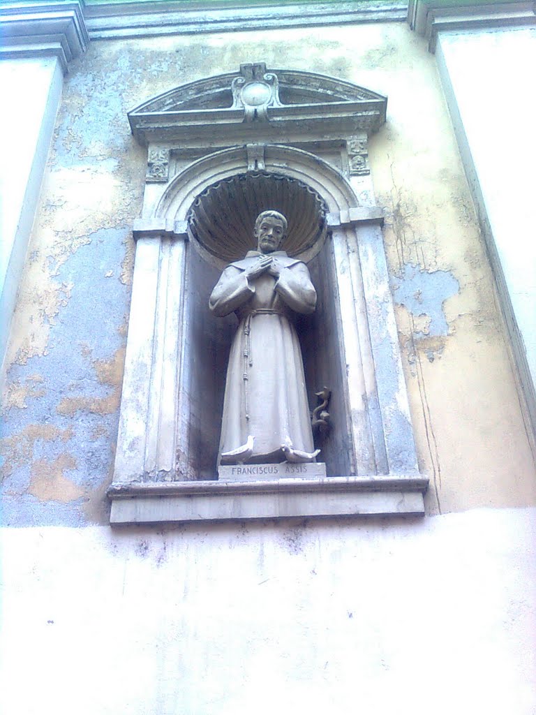 Ivrea- Statua di San Francesco all' esterno della chiesa by Lorenzo Pavetto