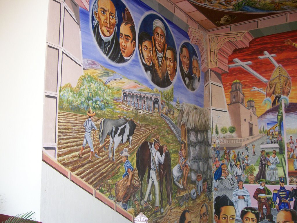 Presidencia mural (left) by Angel Perez