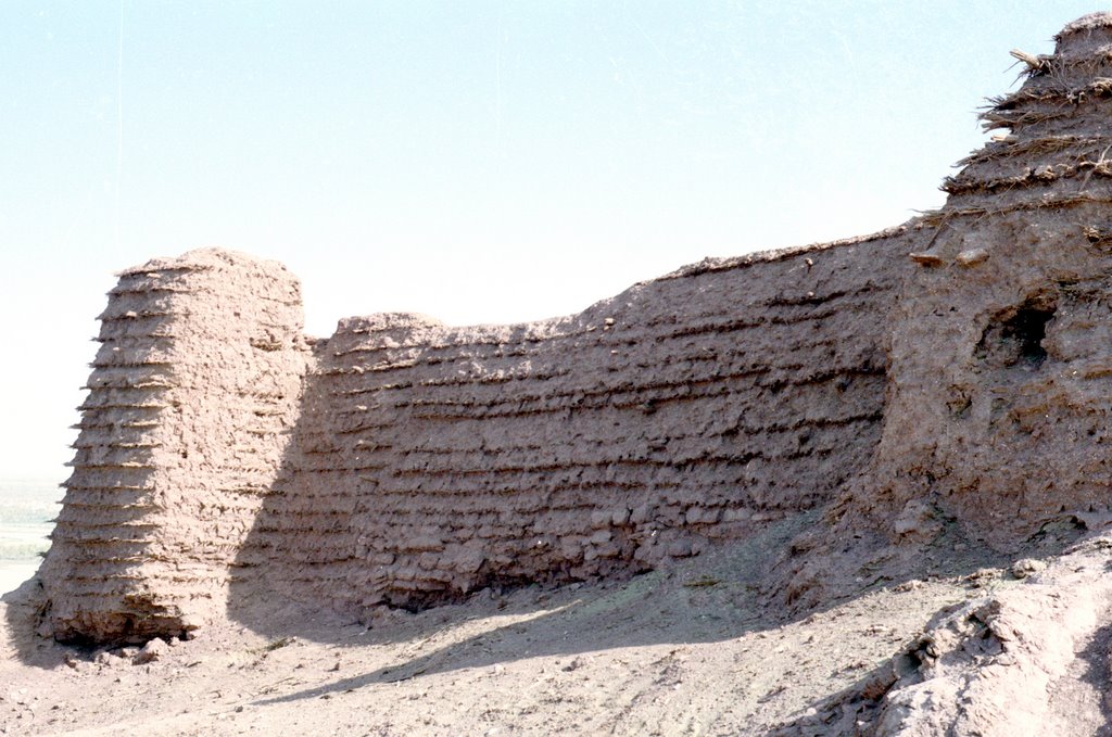 Ruine Tibetischer Trutzburg by bild