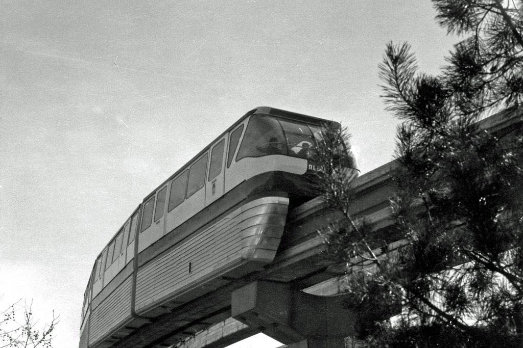 Seattle Monorail - 1968 by walmond217