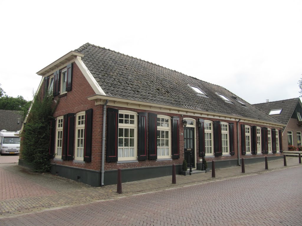 Monumental building at the Hoofdstraat by Willem Nabuurs