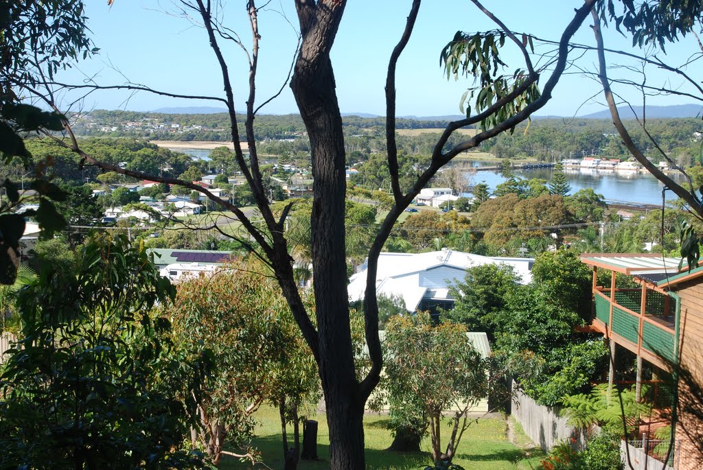 Burrill Lake - Dec 2011 by sotetno