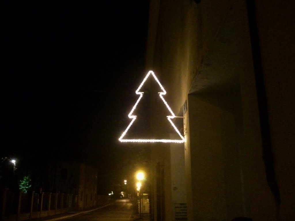 Illuminazione di Natale per le vie del paese di Scacciano by Silver.S