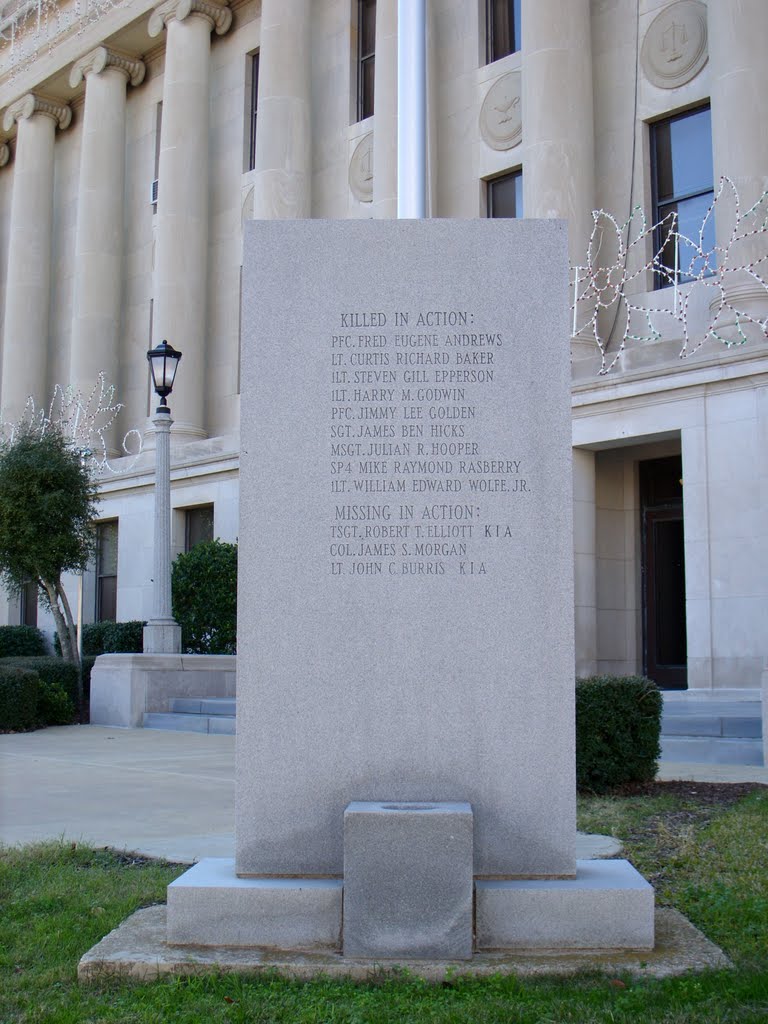 Memorial on the east side of the Courthouse by Chris_89