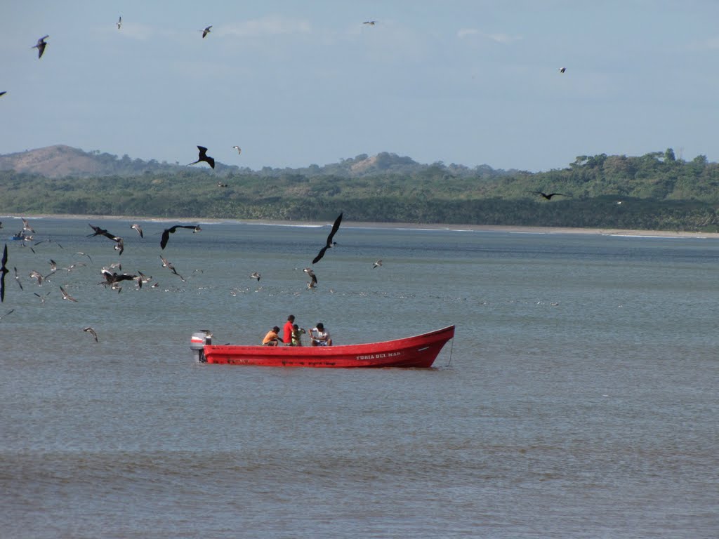 Buena pesca by Carlos Merlin