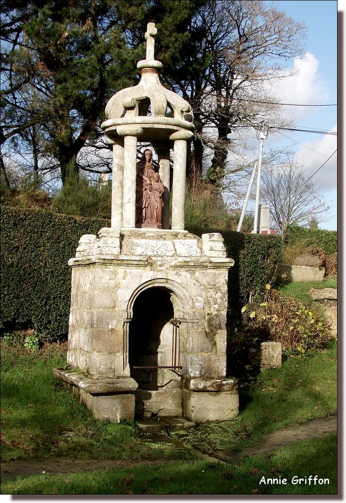 La fontaine Sainte Anne (1784) ,Le Guerno, Morbihan by ♫ Amonite ♫