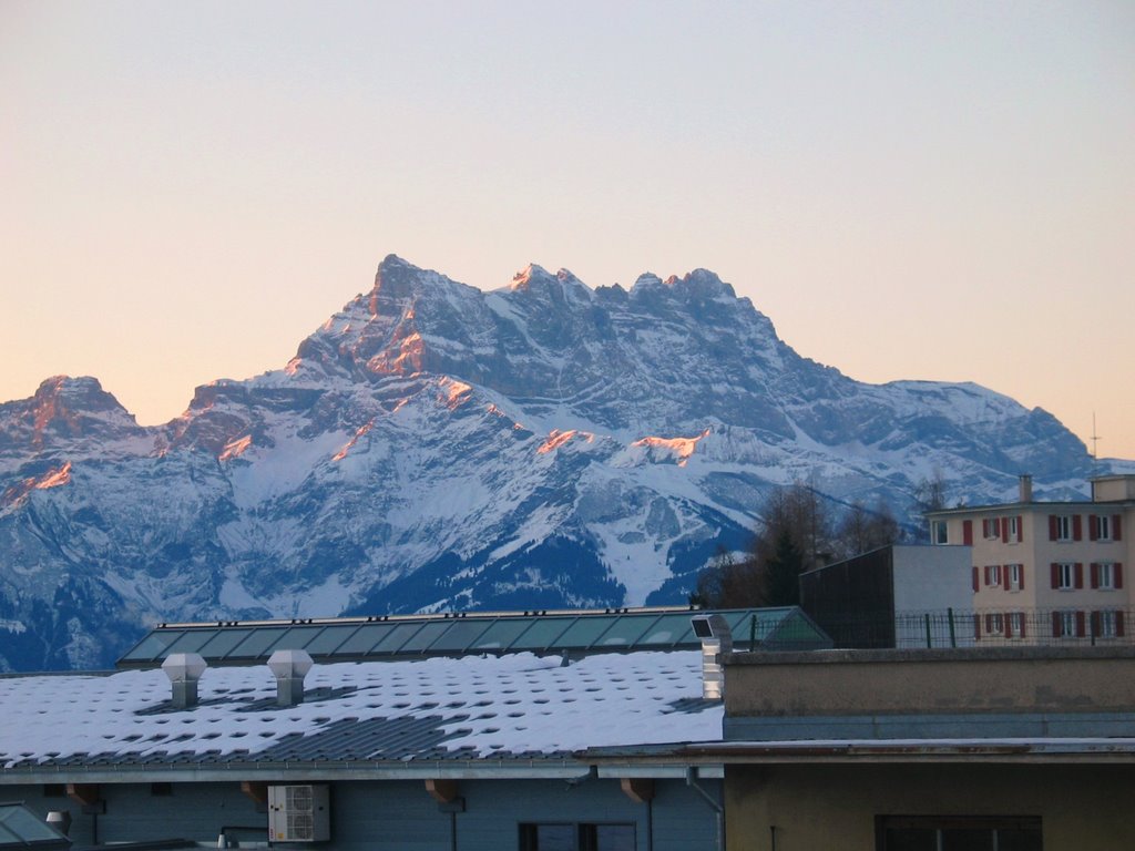 The Outlook from the Railwaystation "Leysin-Village" by rettlin