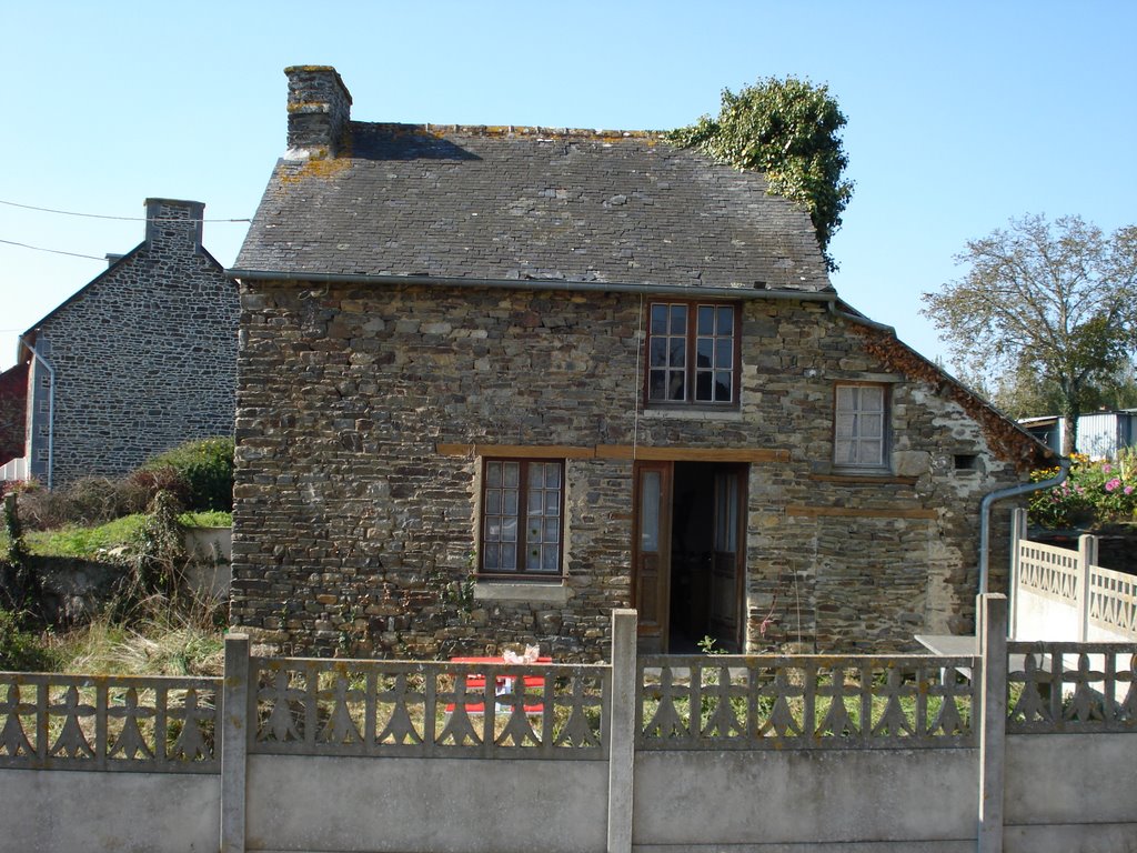 Old house at Launay Quinou by ROD.2000